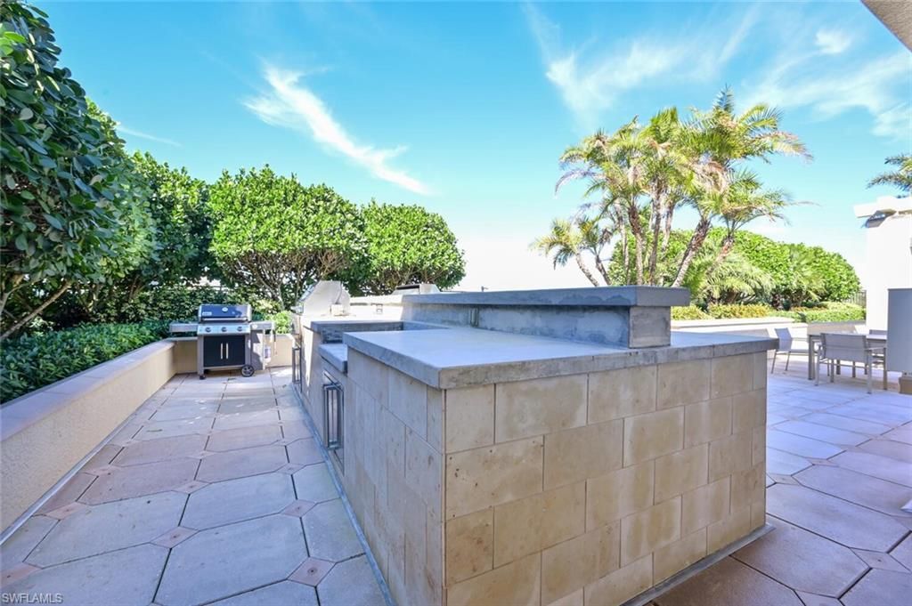 9115 Strada Pl, Unit 5211, Naples, FL 34108 Photo