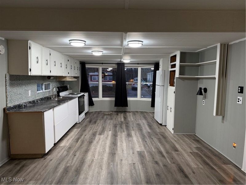 166 Rolling Park Drive N, Massillon, OH 44647 Photo 3