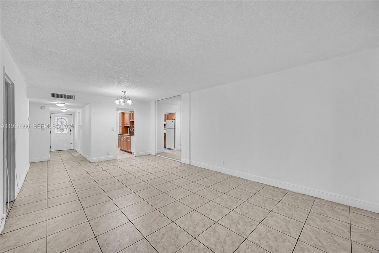 4850 NW 29th Ct , Unit 125, Lauderdale Lakes, FL 33313 Photo