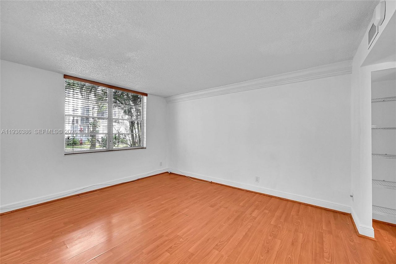 4850 NW 29th Ct , Unit 125, Lauderdale Lakes, FL 33313 Photo