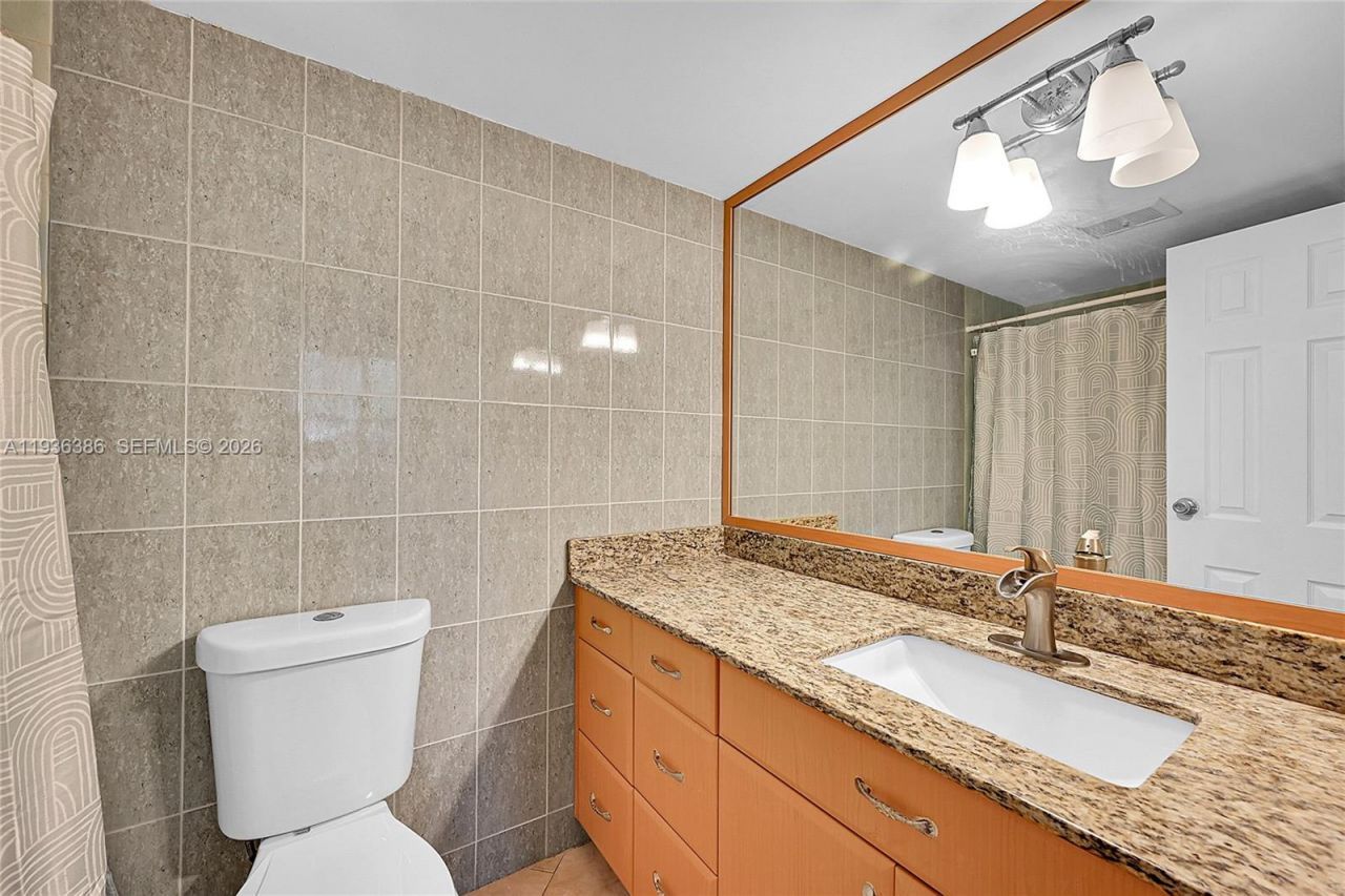 4850 NW 29th Ct , Unit 125, Lauderdale Lakes, FL 33313 Photo