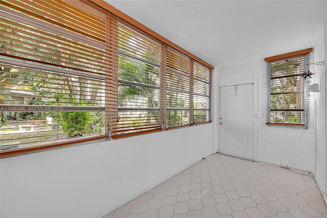 4850 NW 29th Ct , Unit 125, Lauderdale Lakes, FL 33313 Photo