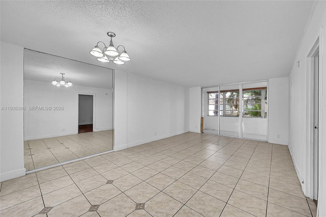 4850 NW 29th Ct, Unit 125, Lauderdale Lakes, FL 33313 Photo