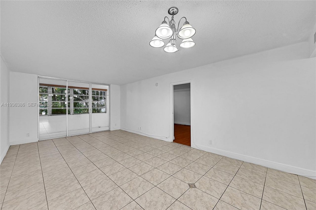4850 NW 29th Ct, Unit 125, Lauderdale Lakes, FL 33313 Photo