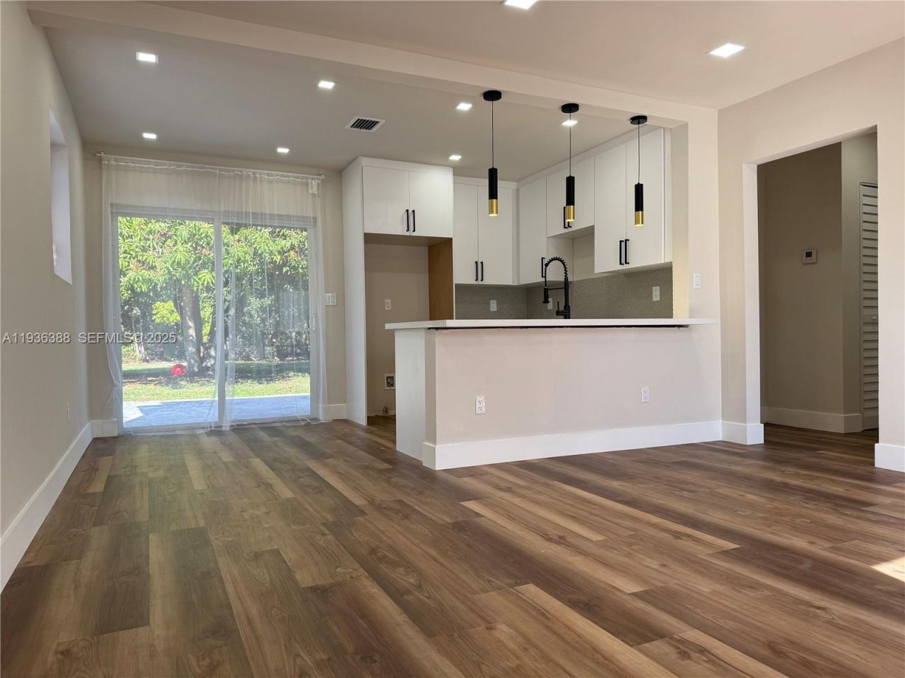 7821 NW 30th St, Davie, FL 33024 Photo