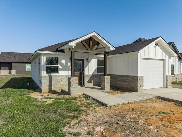 203 E South Street, Itasca, TX 76055