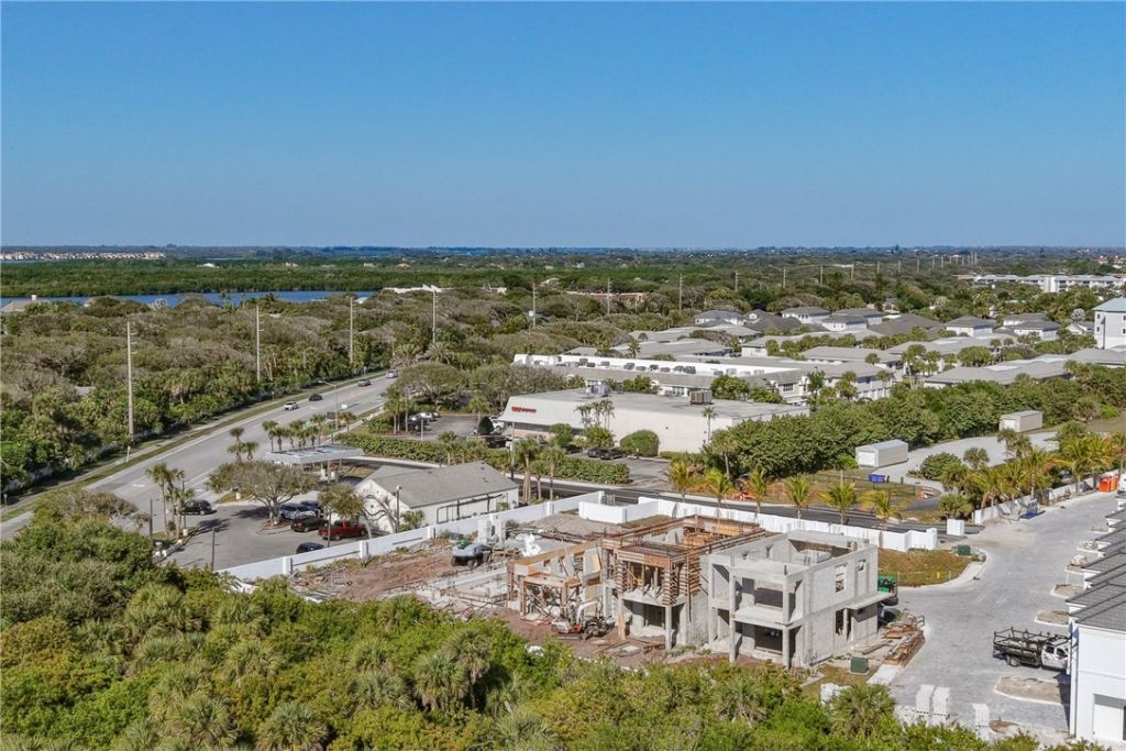 805 46th Place, Unit 9, Vero Beach, FL 32963 Photo