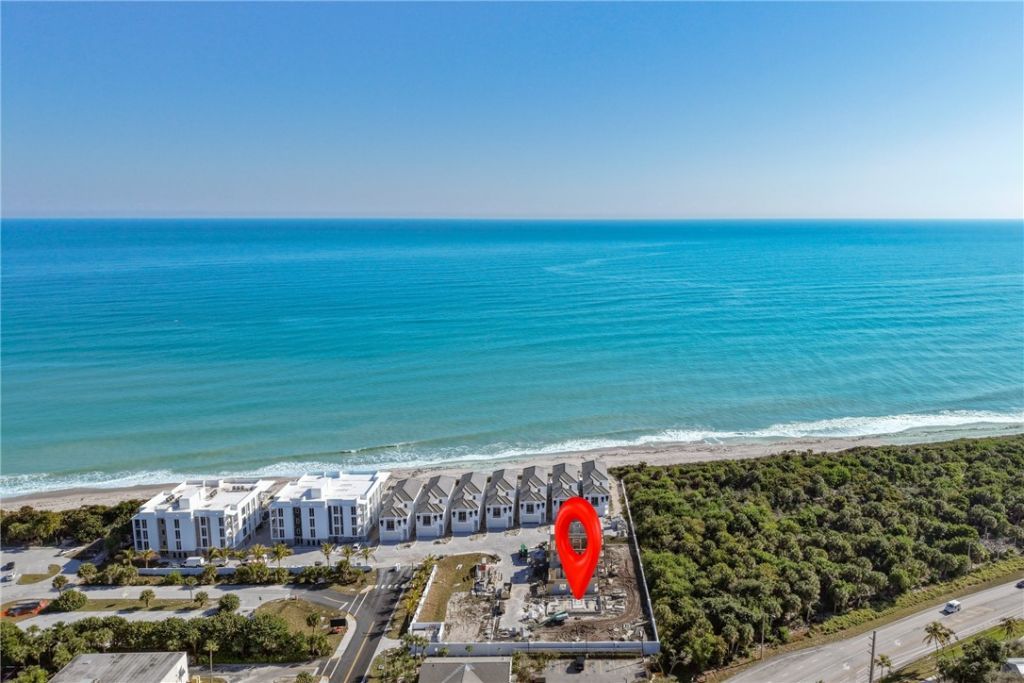 805 46th Place, Unit 9, Vero Beach, FL 32963 Photo