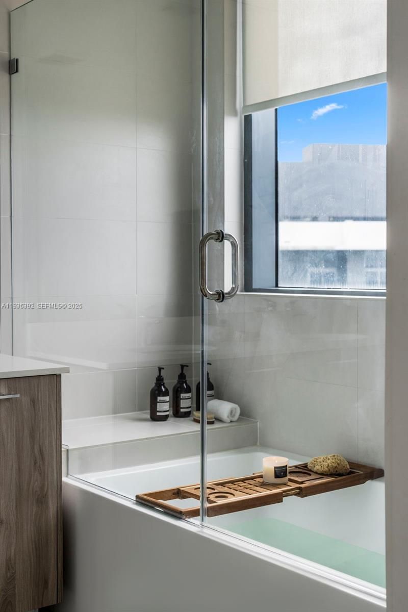 501 NE 31st St , Unit 3409, Miami, FL 33137 Photo