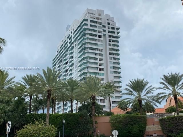 400 S Pointe Dr , Unit 2105, Miami Beach, FL 33139 Photo
