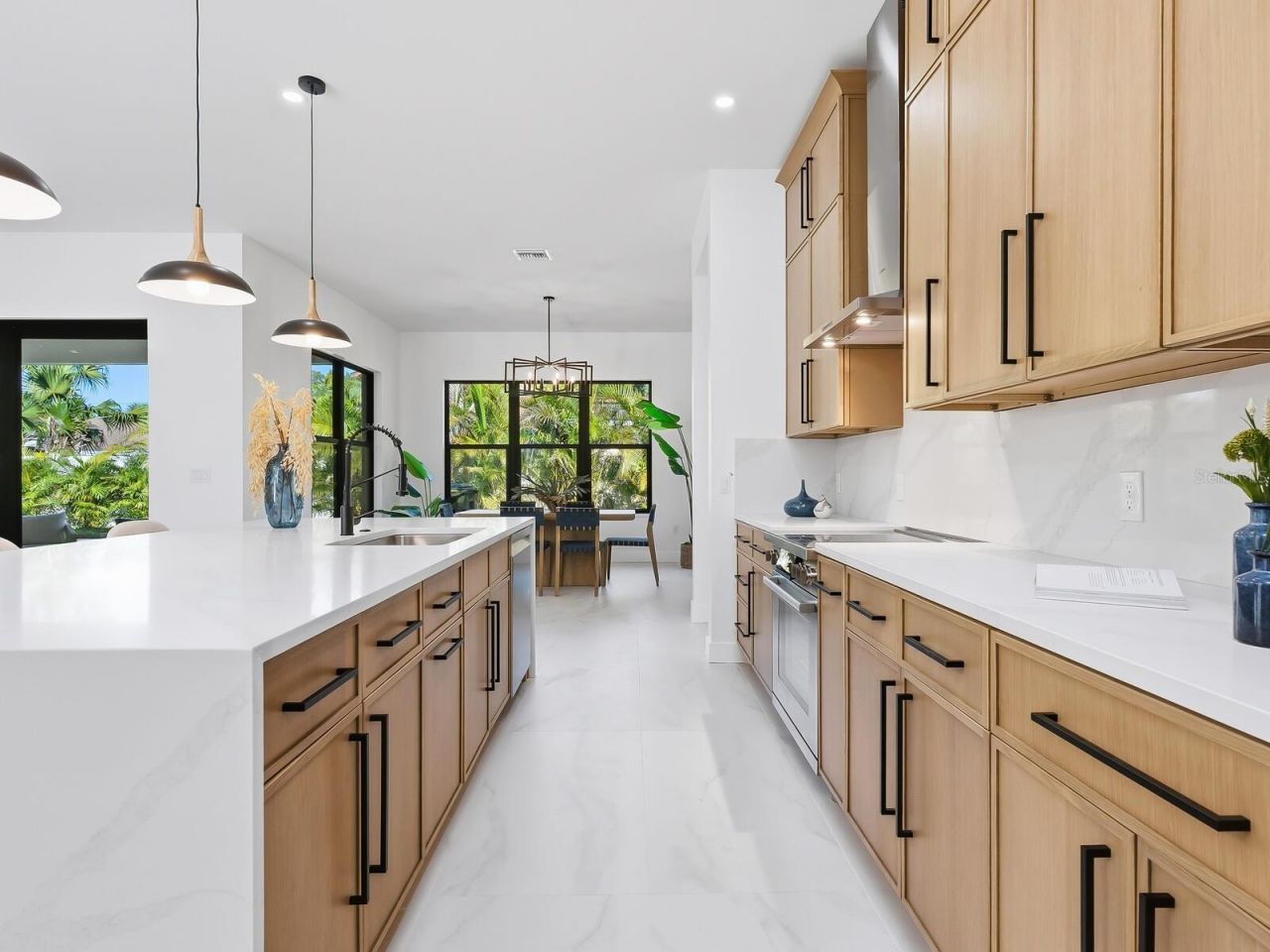 2303 Loma Linda Street, Sarasota, FL 34239 Photo