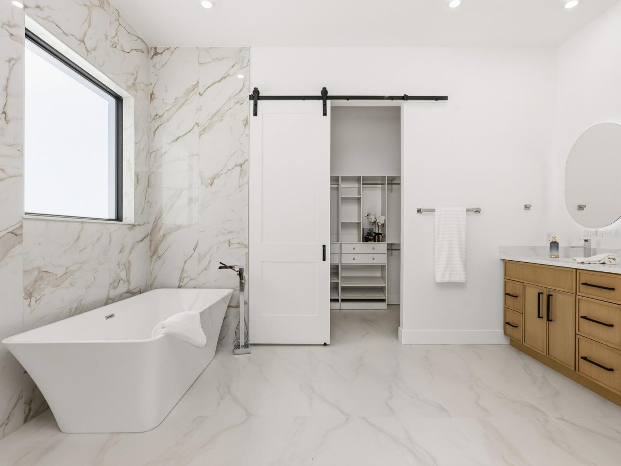 2303 Loma Linda Street, Sarasota, FL 34239 Photo