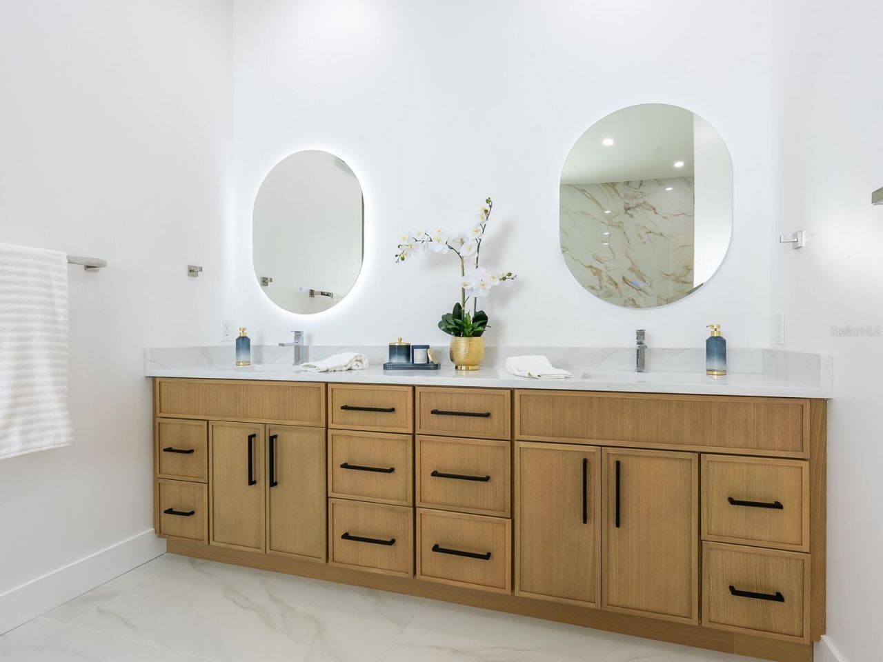 2303 Loma Linda Street, Sarasota, FL 34239 Photo