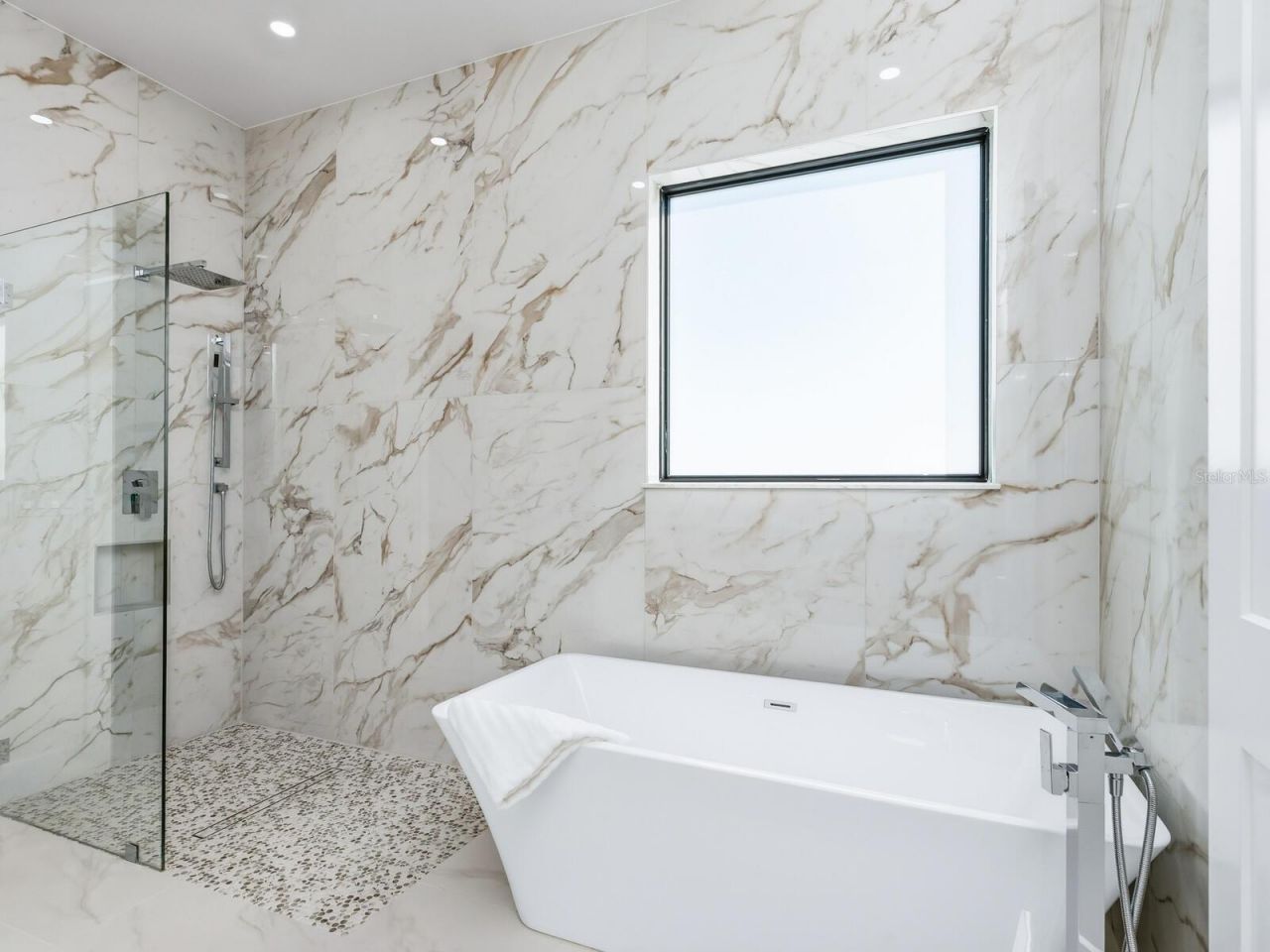 2303 Loma Linda Street, Sarasota, FL 34239 Photo