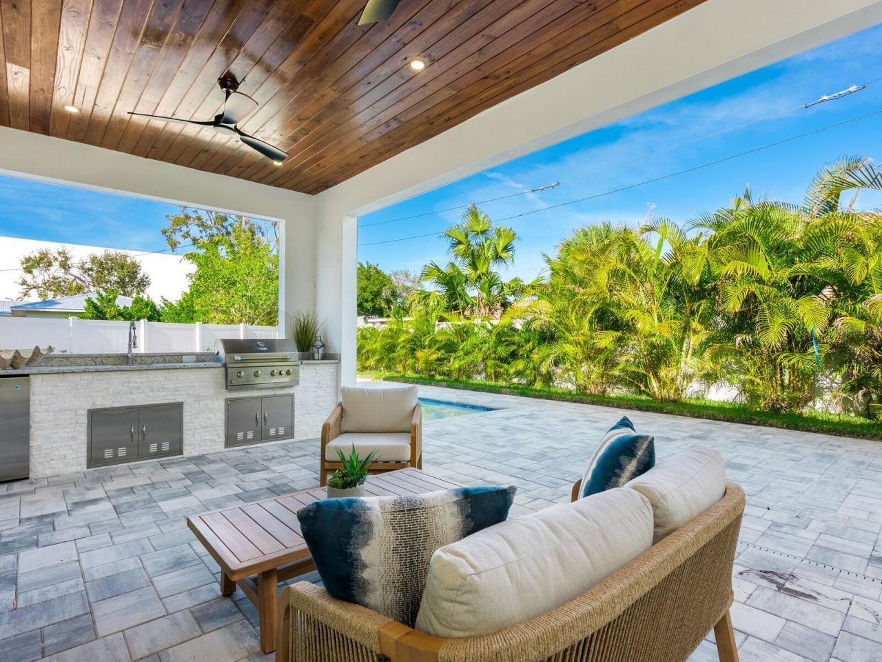 2303 Loma Linda Street, Sarasota, FL 34239 Photo