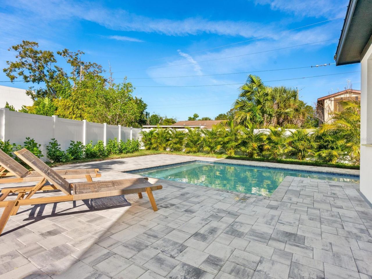 2303 Loma Linda Street, Sarasota, FL 34239 Photo