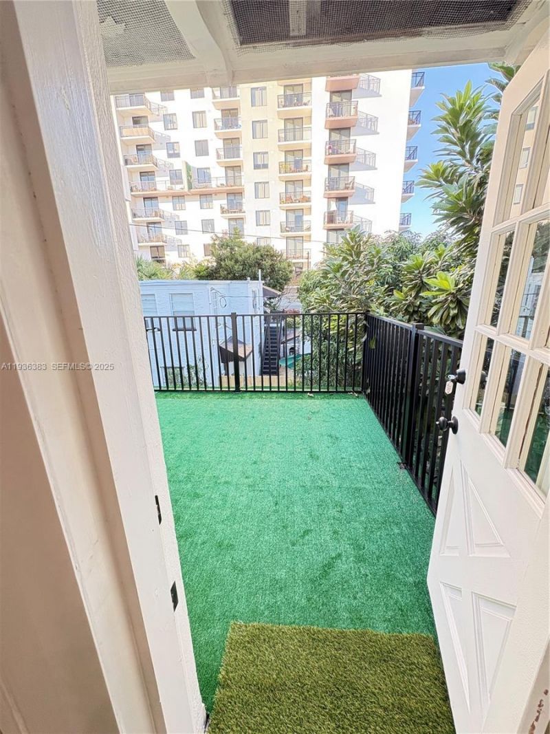 1901 SW Sw 9 Street, Unit 3, Miami, FL 33135 Photo