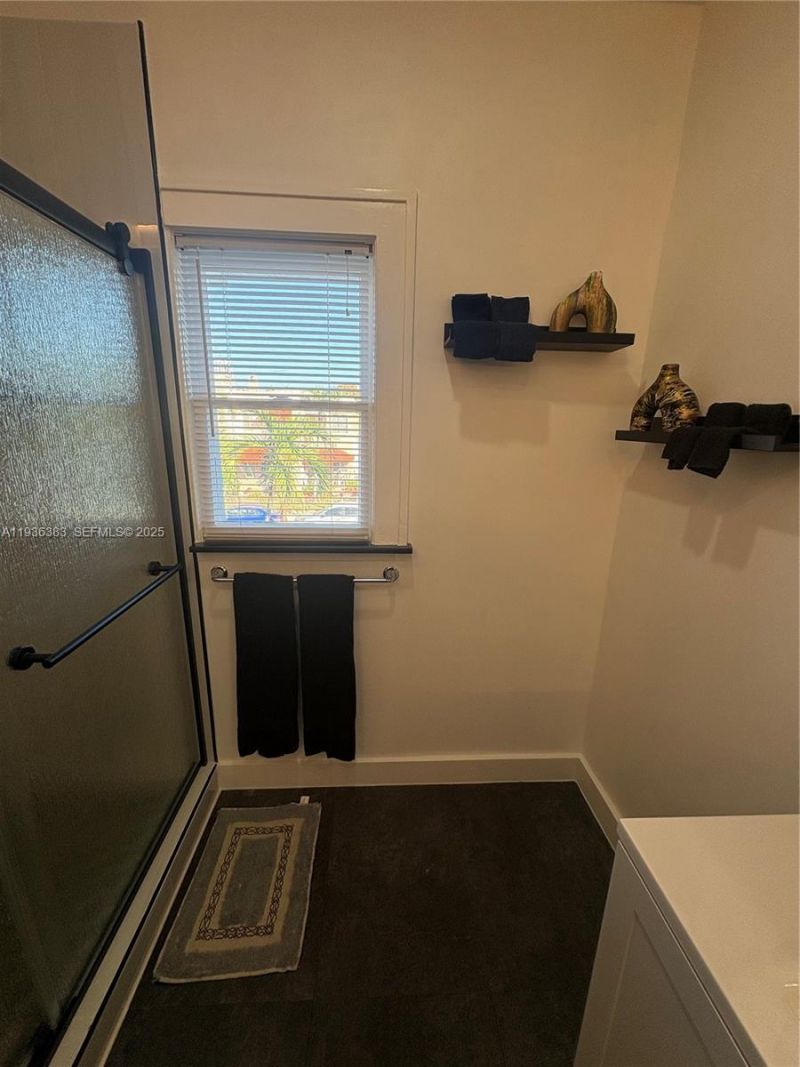 1901 SW Sw 9 Street, Unit 3, Miami, FL 33135 Photo