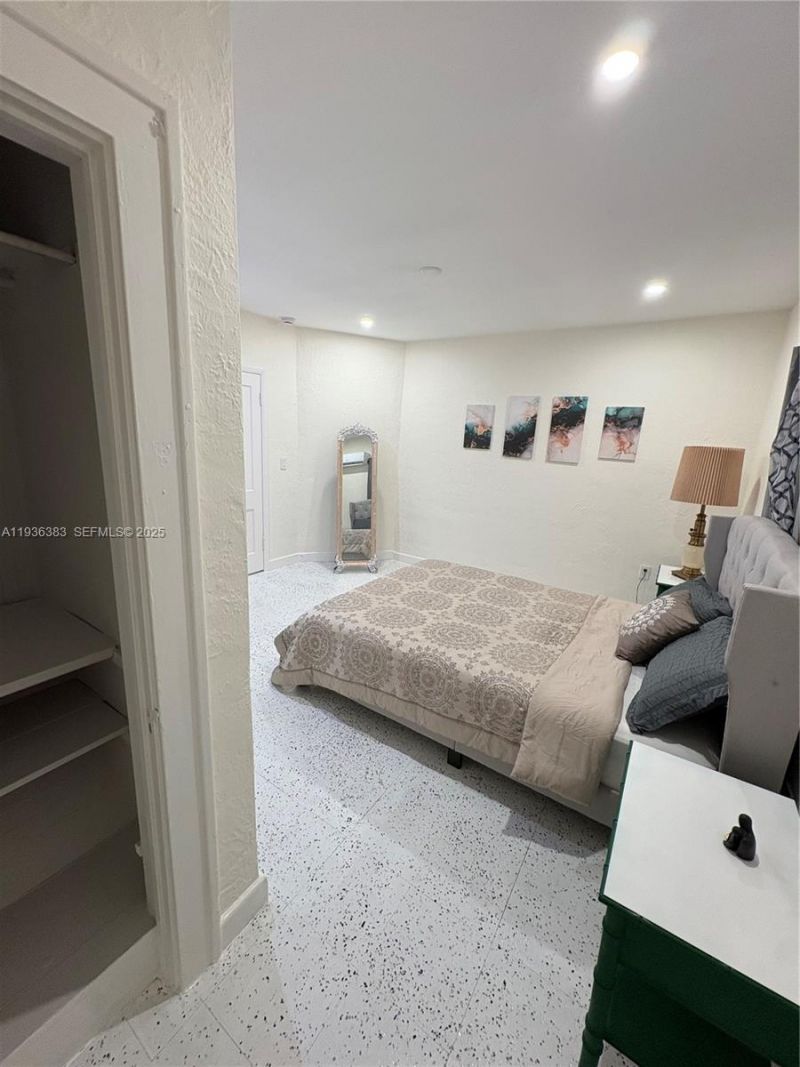 1901 SW Sw 9 Street, Unit 3, Miami, FL 33135 Photo