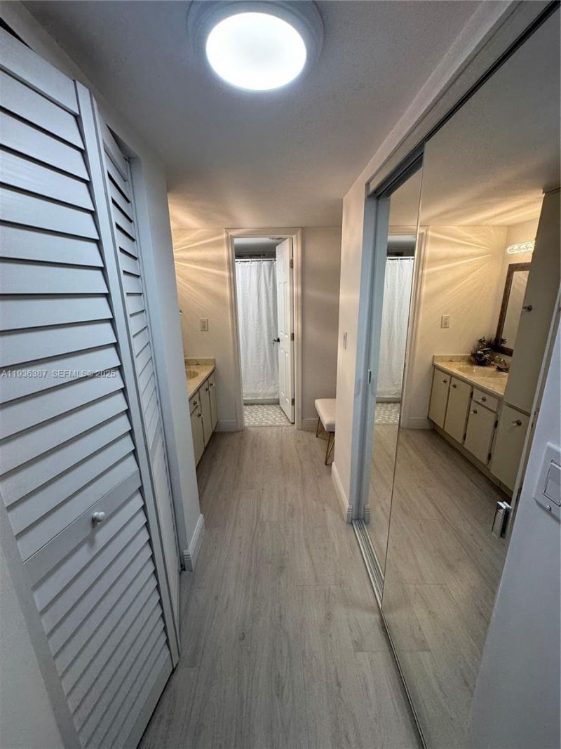 900 Colony Point Cir , Unit 218, Pembroke Pines, FL 33026 Photo