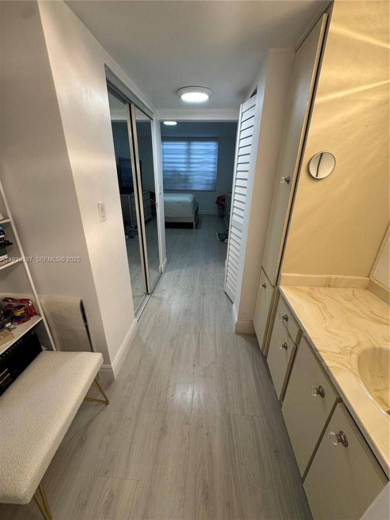 900 Colony Point Cir , Unit 218, Pembroke Pines, FL 33026 Photo