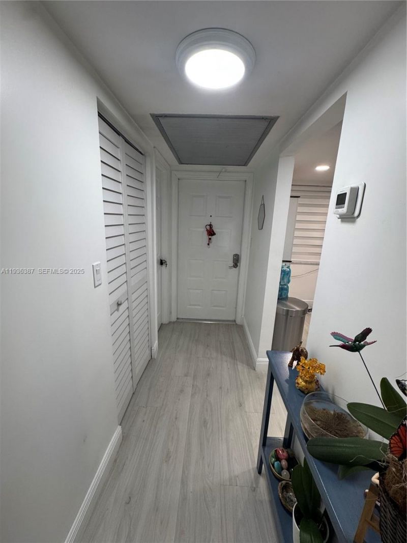 900 Colony Point Cir , Unit 218, Pembroke Pines, FL 33026 Photo