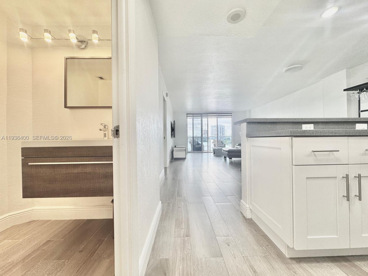 3800 S Ocean Dr, Unit 423, Hollywood, FL 33019 Photo