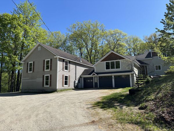 1686 North Road, Gilead, ME 04217