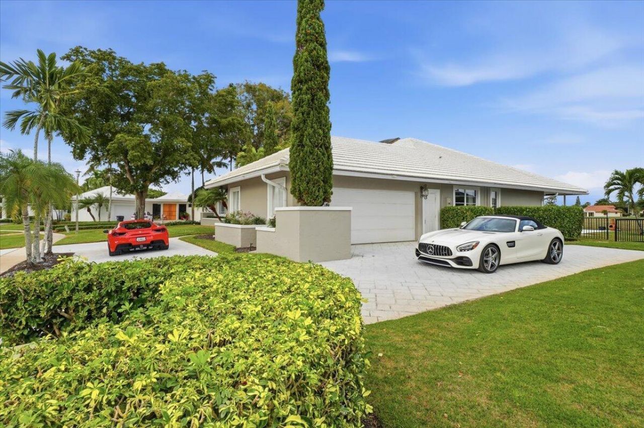 2106 Sunderland Avenue, Wellington, FL 33414 Photo