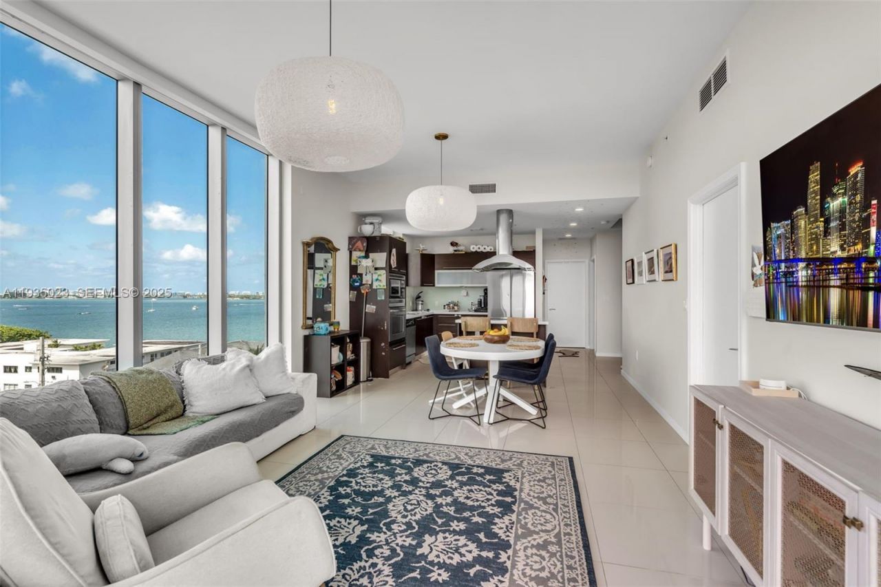 7928 East Dr, Unit 708, North Bay Village, FL 33141 Photo