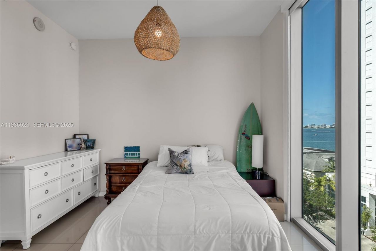 7928 East Dr, Unit 708, North Bay Village, FL 33141 Photo