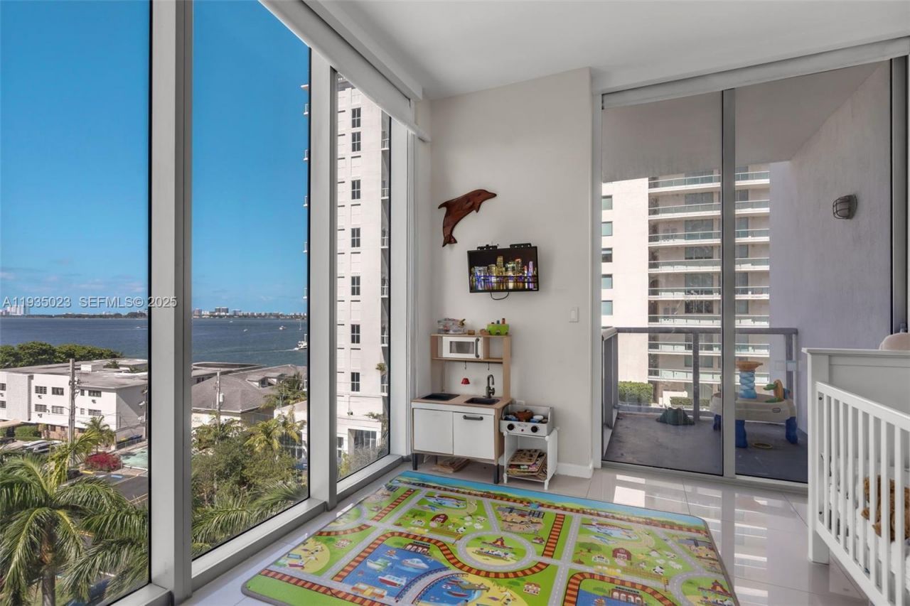 7928 East Dr, Unit 708, North Bay Village, FL 33141 Photo