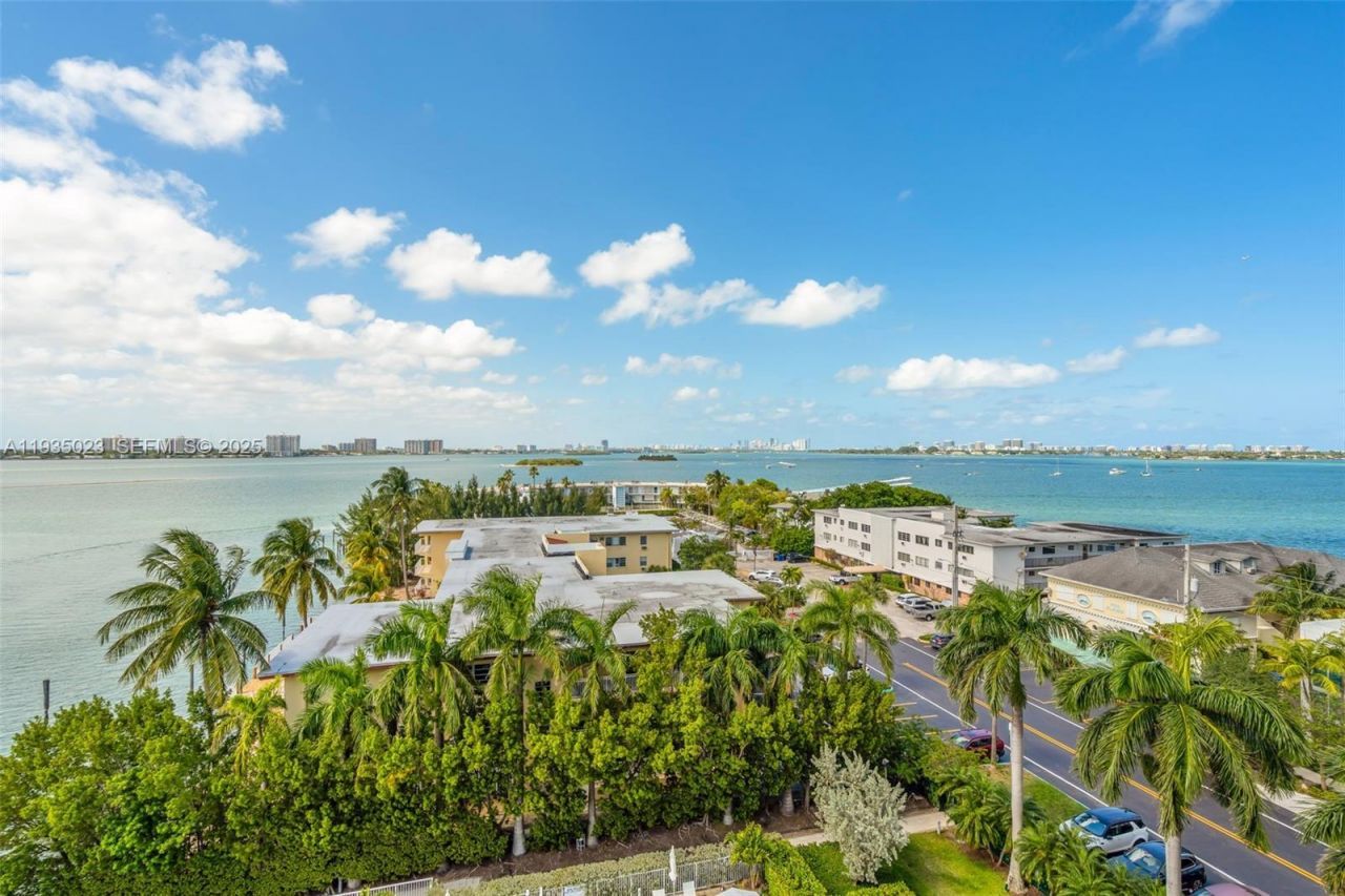 7928 East Dr, Unit 708, North Bay Village, FL 33141 Photo