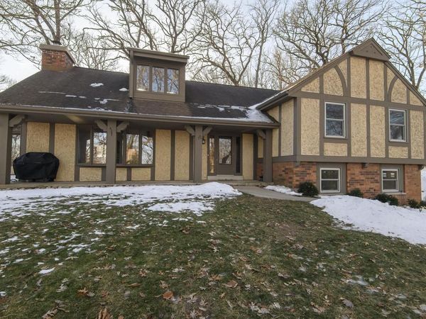 S94W23205 Meadow View LANE, Big Bend, WI 53103