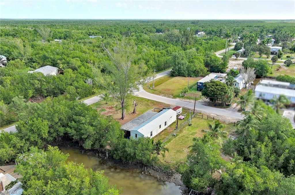 103 Egret Ln, Everglades City, FL 34139 Photo