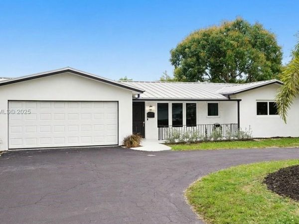 5706 NE 15th Ave , Fort Lauderdale, FL 33334