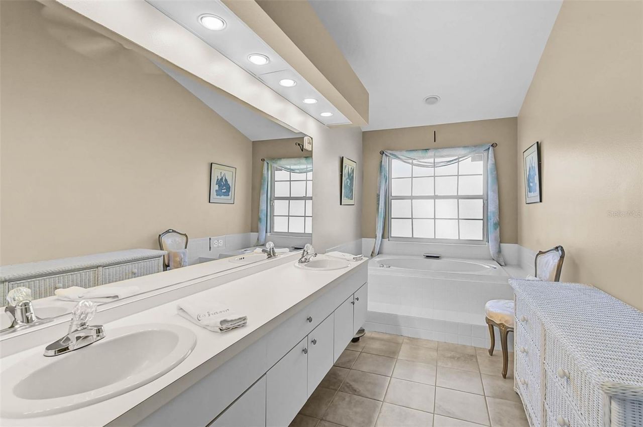 4041 Murfield Drive E, Bradenton, FL 34203 Photo