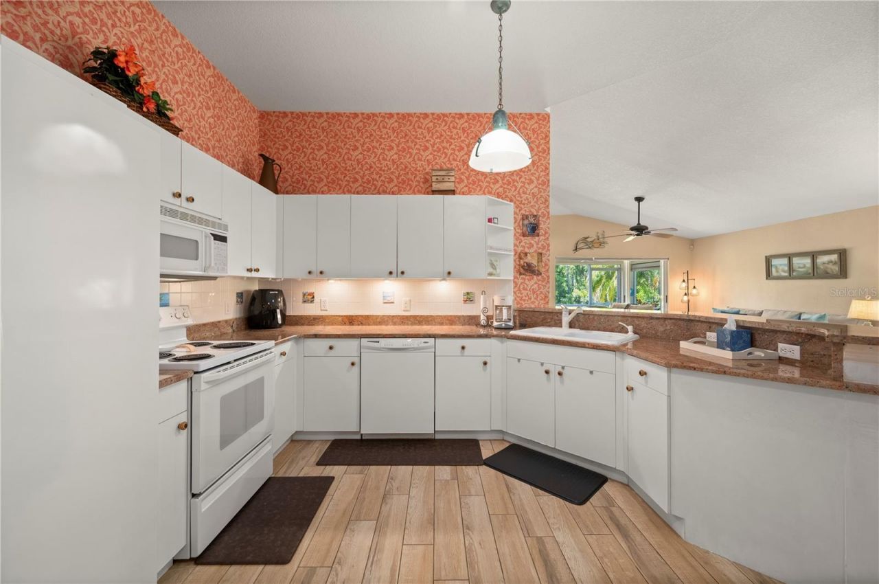 310 Islamorada Boulevard, Punta Gorda, FL 33955 Photo