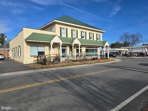 1 W LOUDOUN STREET, ROUND HILL, VA 20141