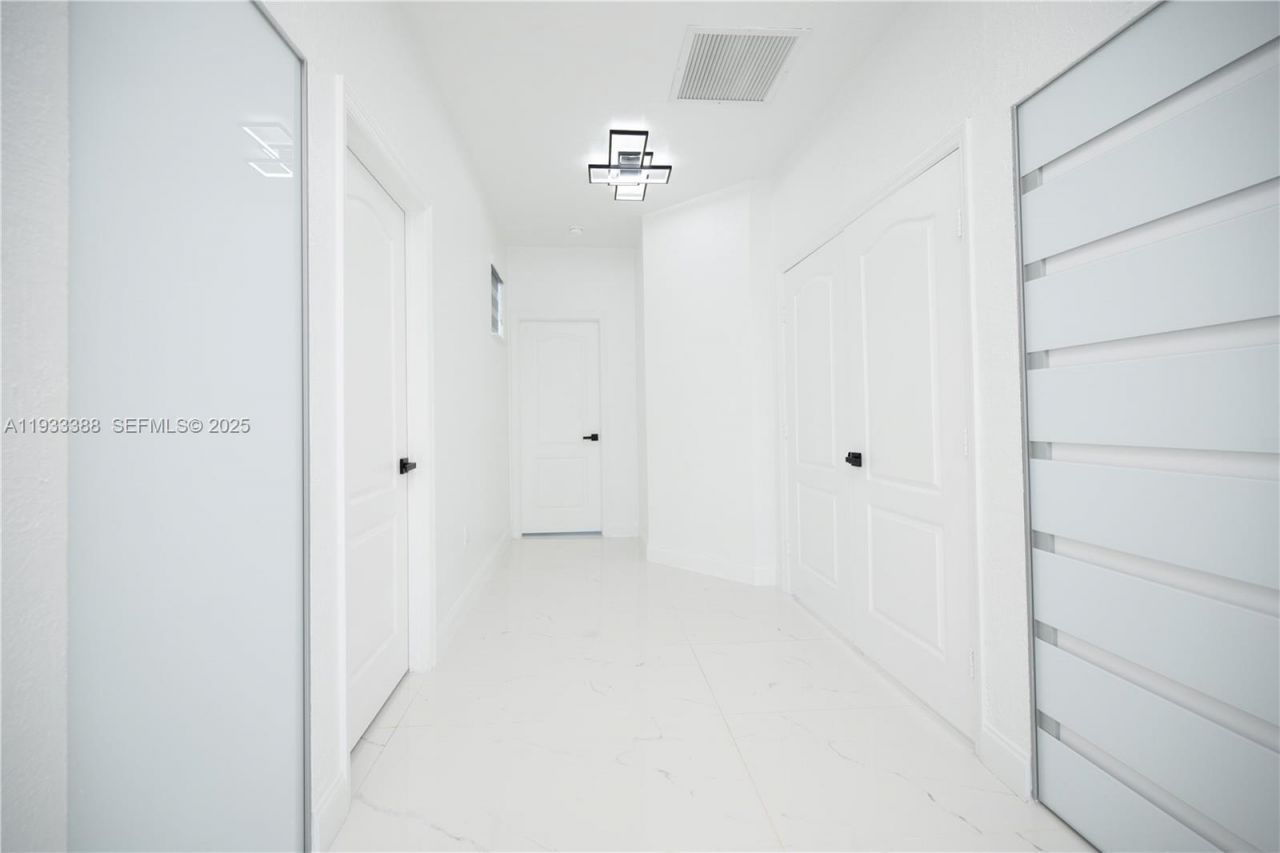 15486 SW 23rd Ln, Miami, FL 33185 Photo