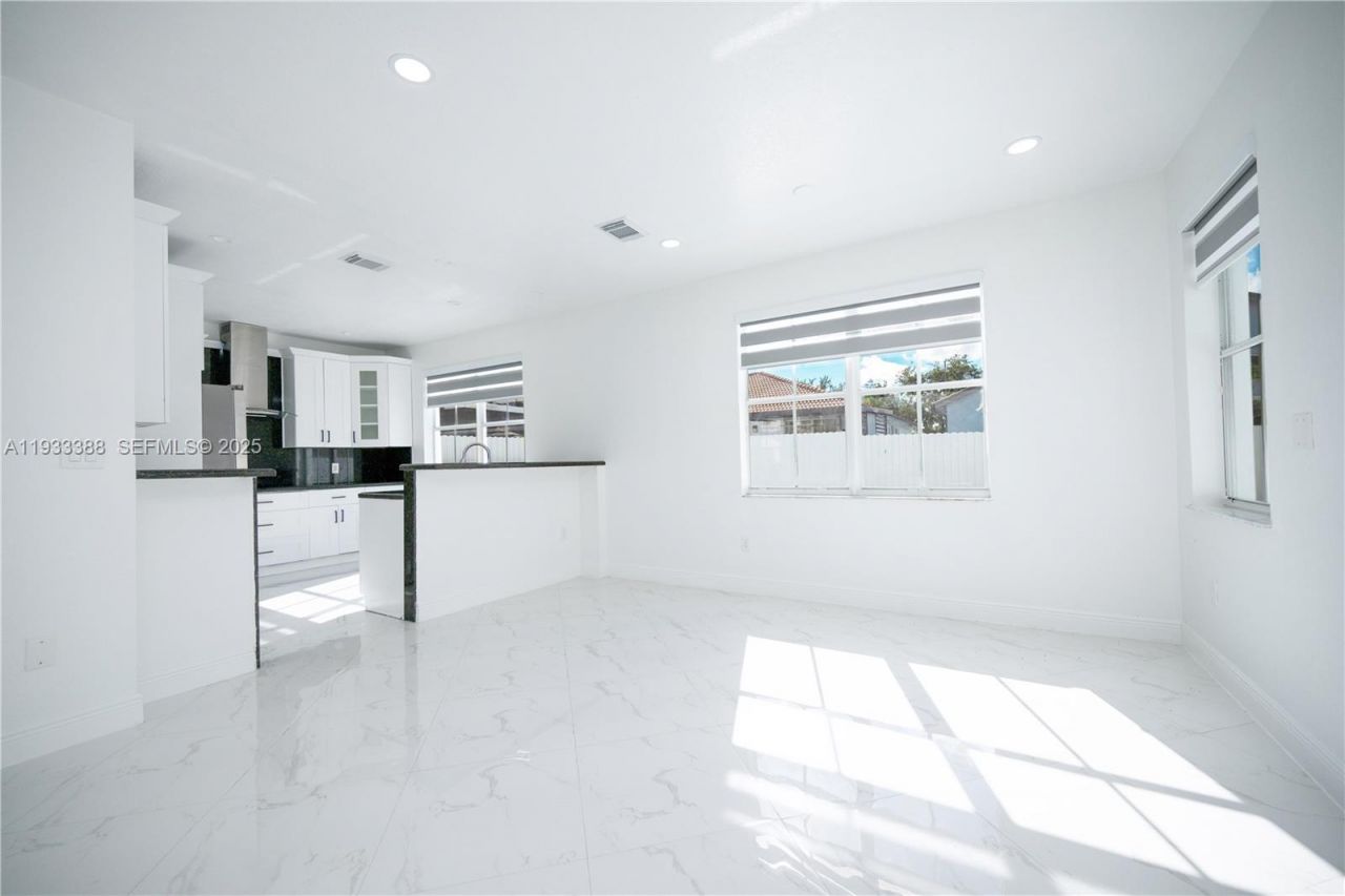 15486 SW 23rd Ln, Miami, FL 33185 Photo