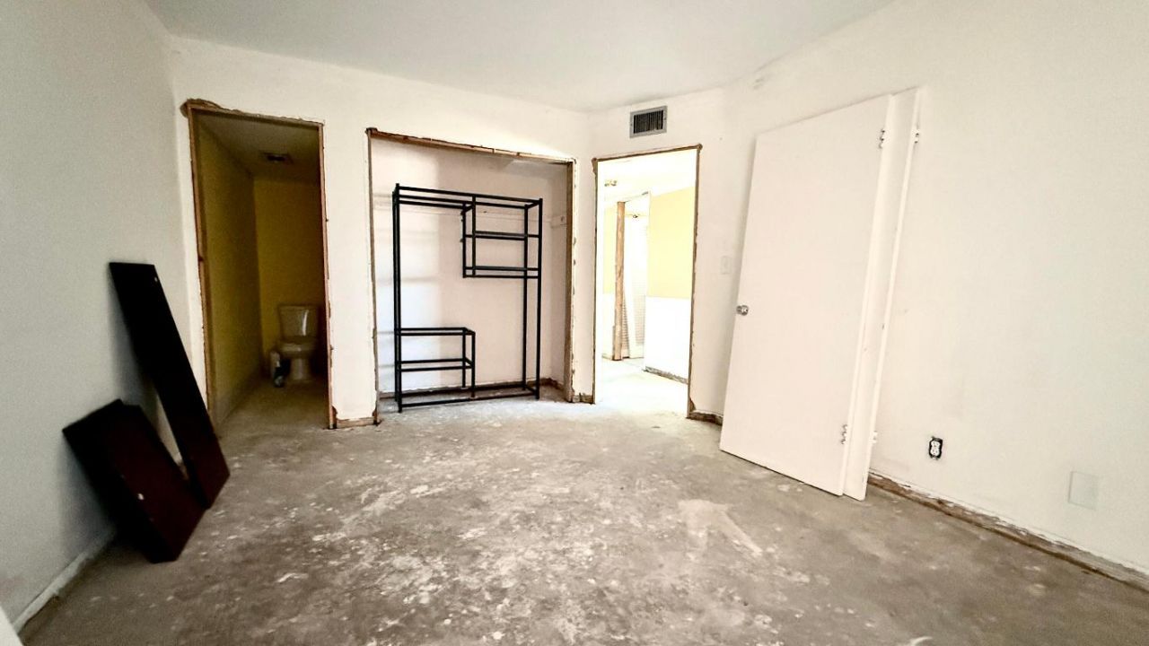 2102 Lake Osborne Drive, Unit 15, Lake Worth Beach, FL 33461 Photo