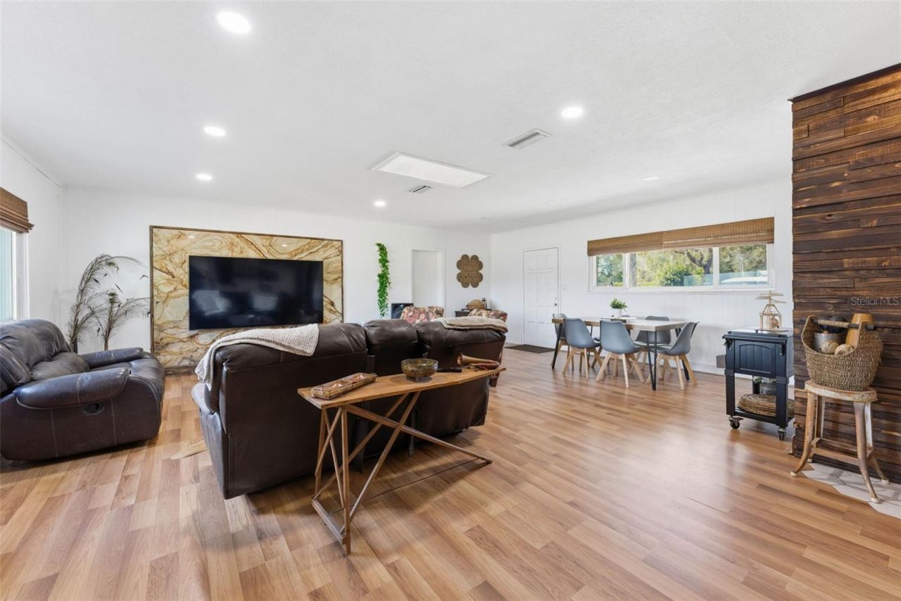 26310 Fishermans Road, Paisley, FL 32767 Photo