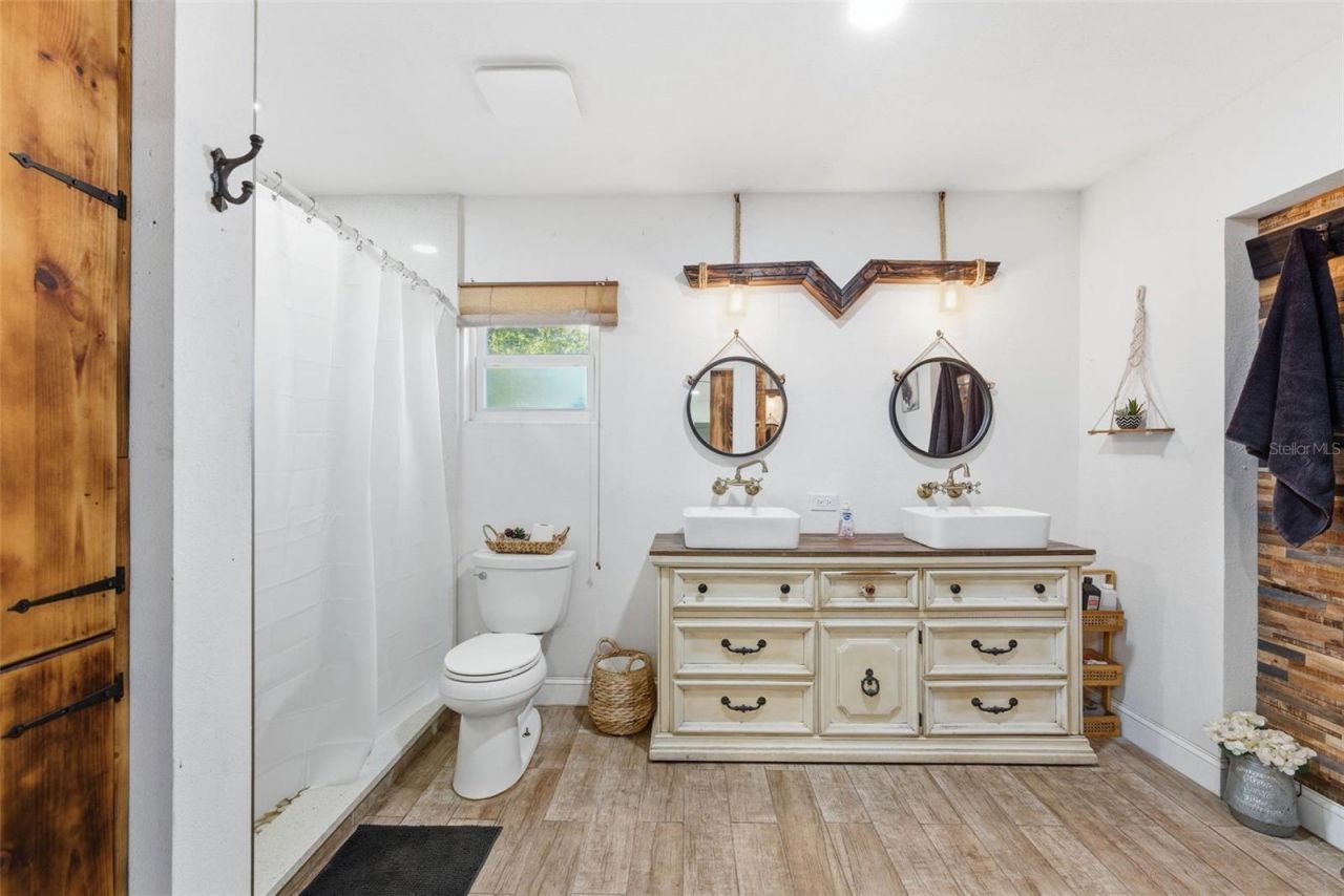 26310 Fishermans Road, Paisley, FL 32767 Photo