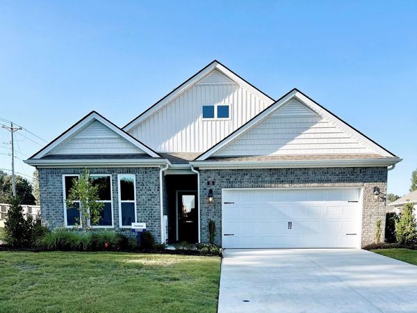 30 CHARTER CV, Oakland, TN 38060