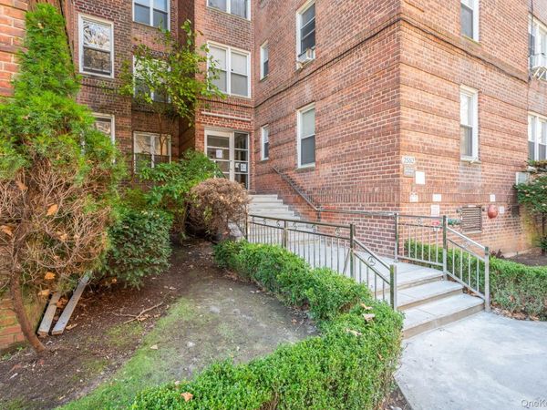 2552 E 7 Street, Unit 1H, Brooklyn, NY 11235