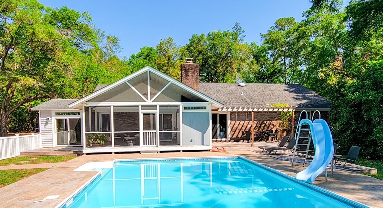 328 Sandy Springs Circle Photo 24