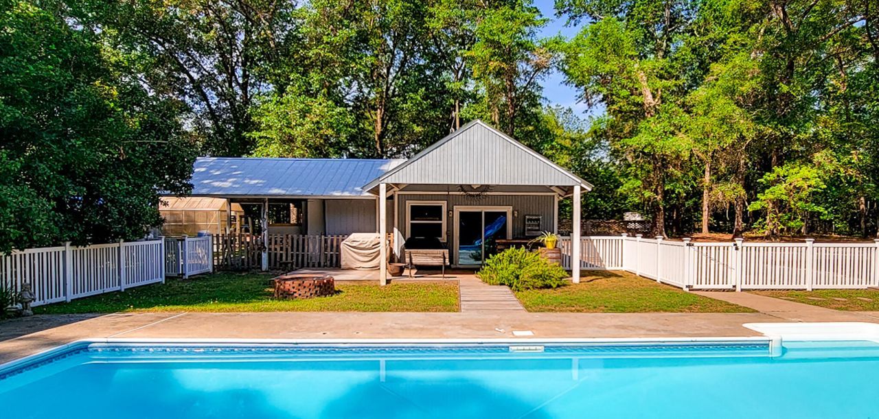 328 Sandy Springs Circle Photo 25