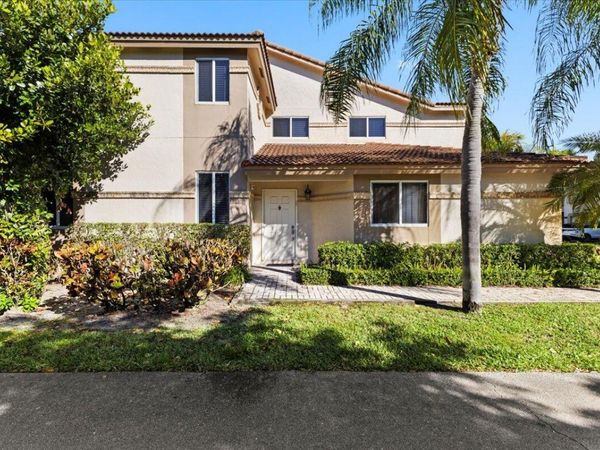 6700 Via Regina, Boca Raton, FL 33433