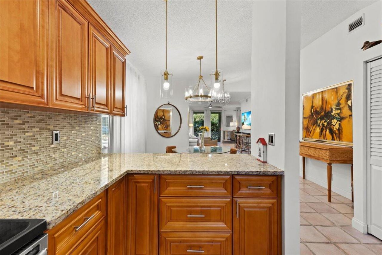 6700 Via Regina, Boca Raton, FL 33433 Photo